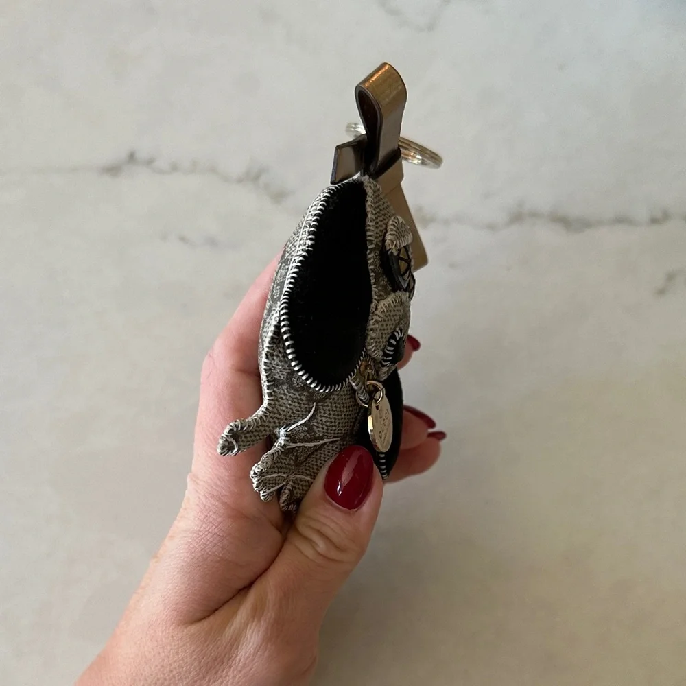 Gucci Guccioli Hound Dog Charm Keychain Collectible - Picture 4 of 6